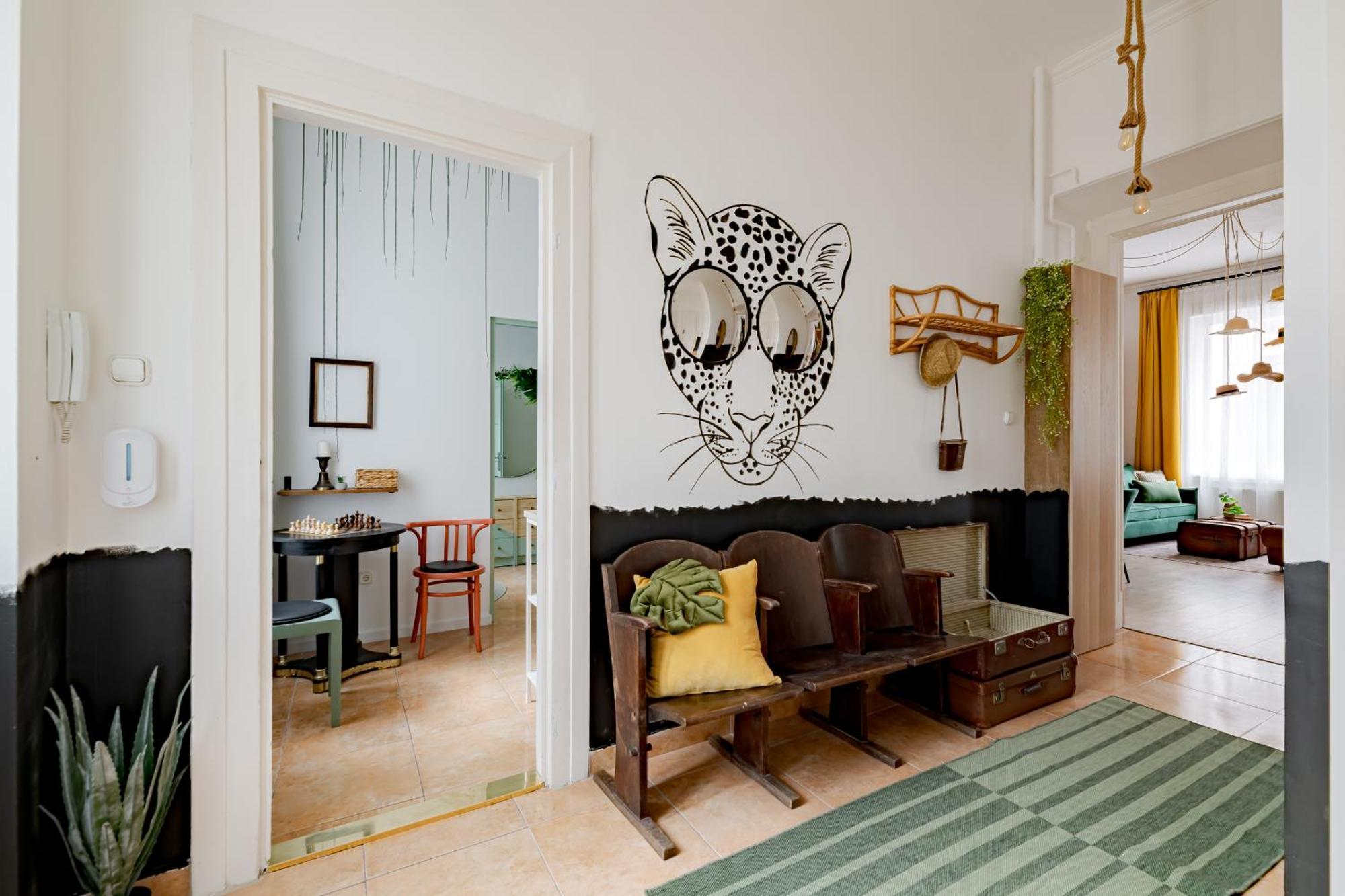 Jungle Aesthetics Downtown Apartman Aircon And Garage Parking 布达佩斯 外观 照片